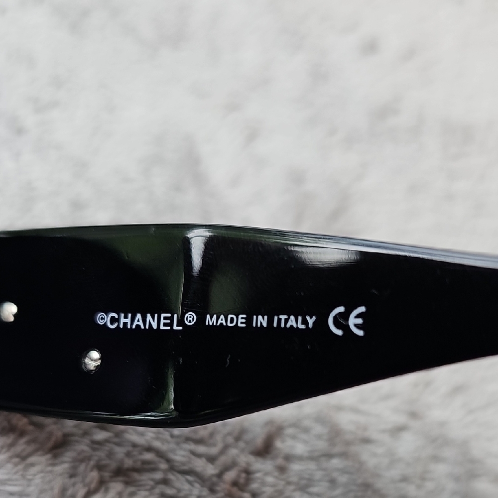 CHANEL Black and Purple Sunglasses - Picture 5 of 11